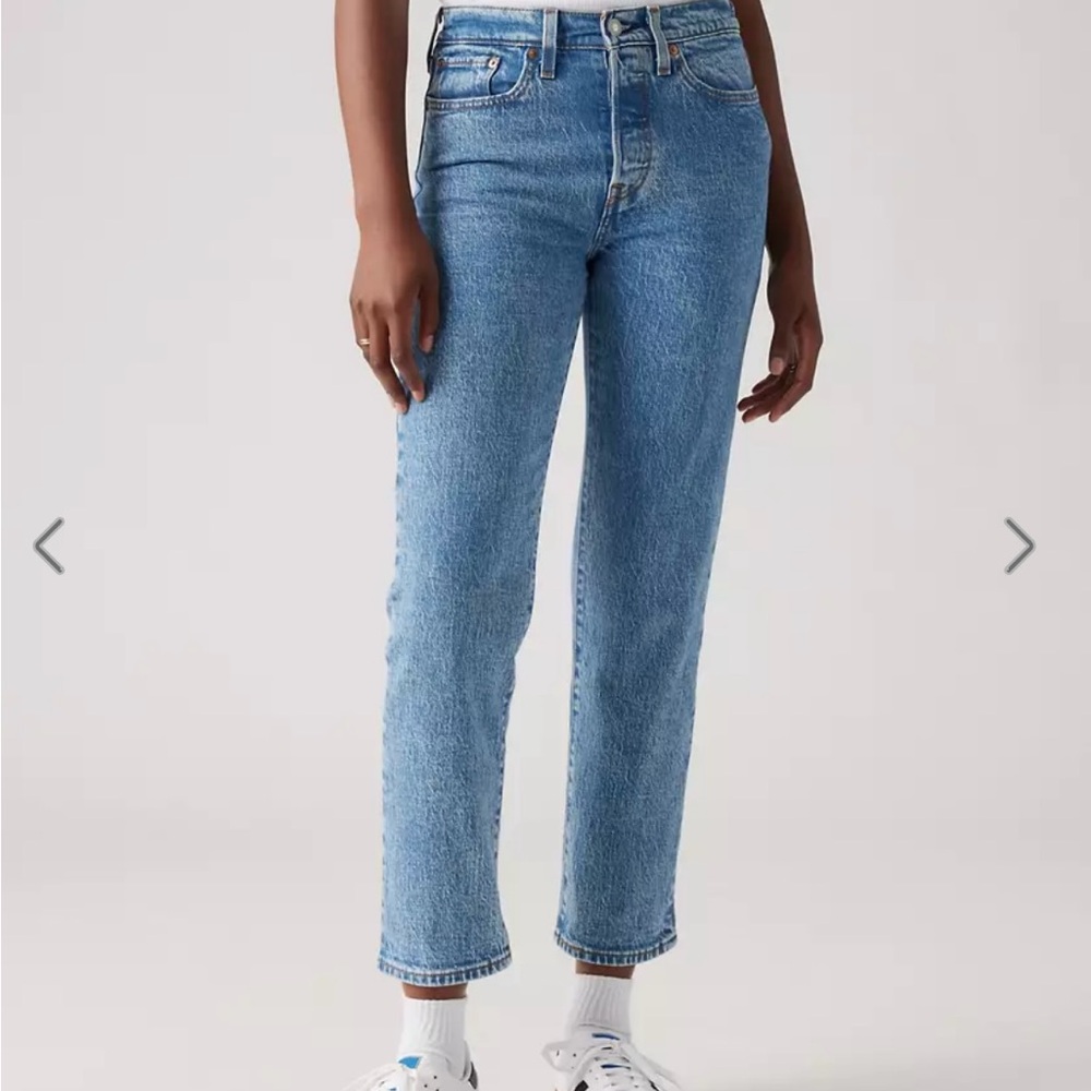 Levi’s Wedgie Straight Jeans | 24 x 26 | NEW - Picture 2 of 11